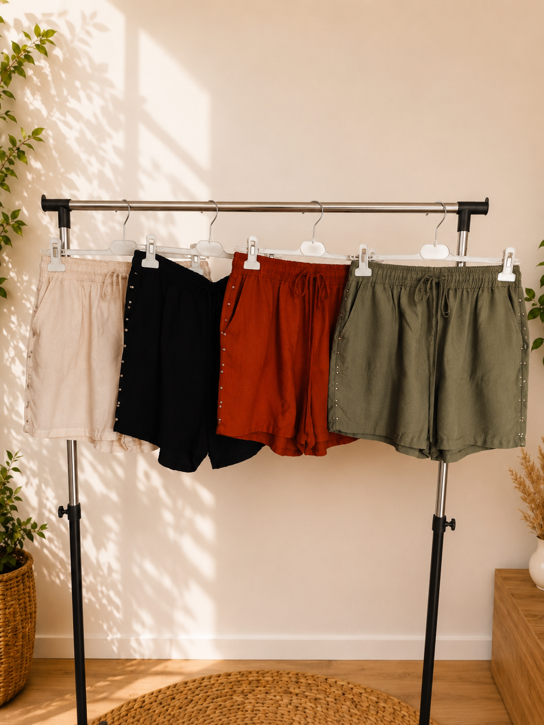 PANTALÓN TACHUELAS